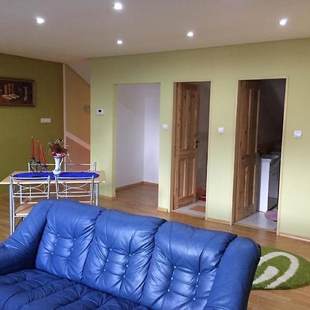 Apartman u Puškina Strba Bagian luar foto