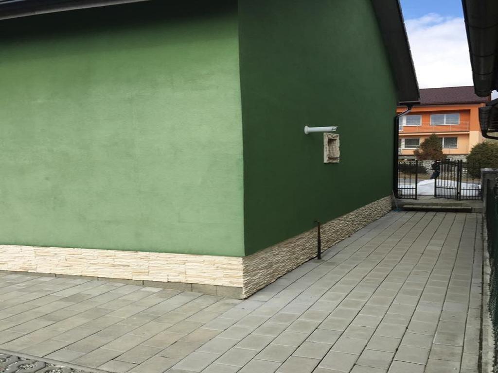 Apartman u Puškina Strba Bagian luar foto