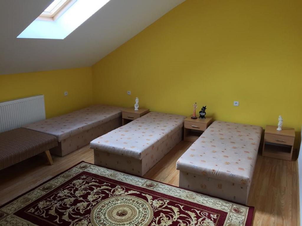 Apartman u Puškina Strba Bagian luar foto